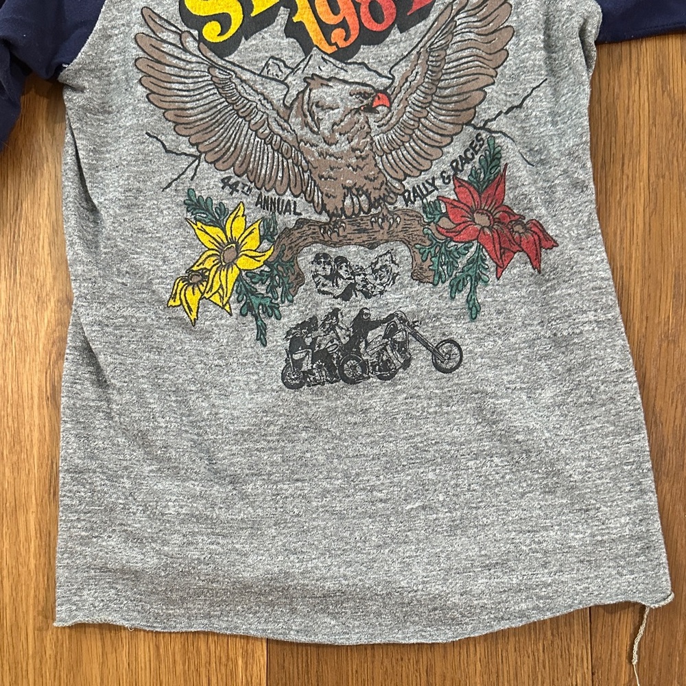 Vintage Gray and Blue Long Sleeve Tee - Picture 5 of 5